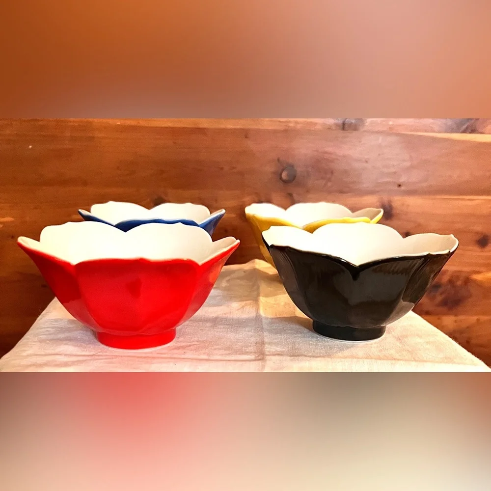 Rare Vtg MCM Japanese Porcelain Lotus Bowls Primary Colors Set of 4 Rare Mint